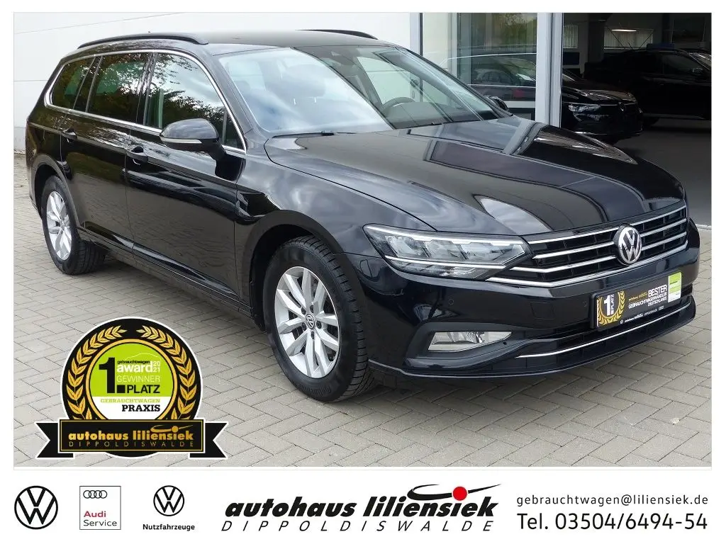 Photo 1 : Volkswagen Passat 2020 Essence