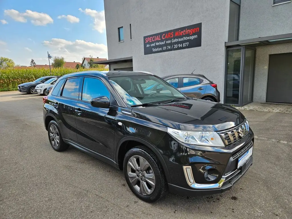 Photo 1 : Suzuki Vitara 2019 Petrol