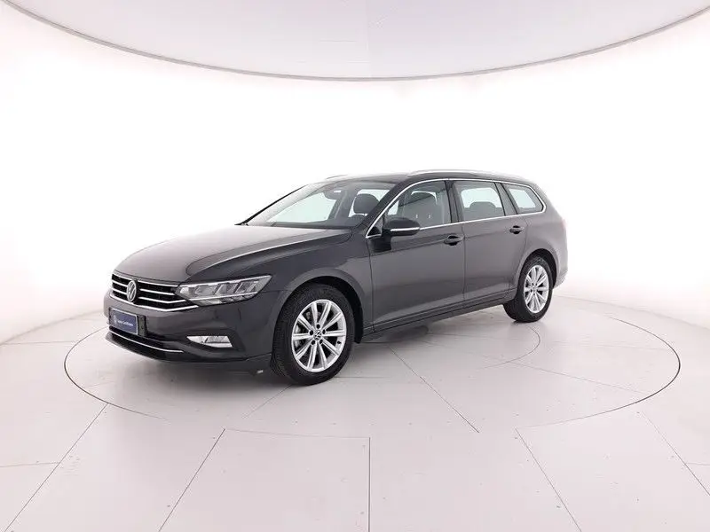 Photo 1 : Volkswagen Passat 2023 Autres