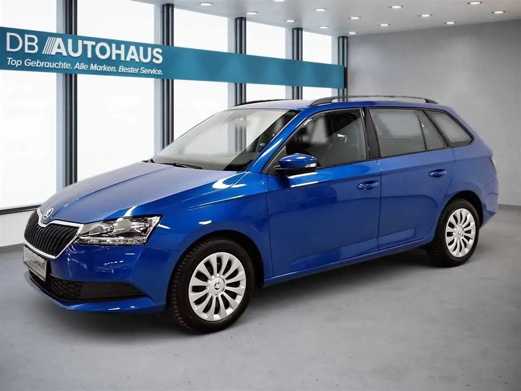 Photo 1 : Skoda Fabia 2022 Petrol