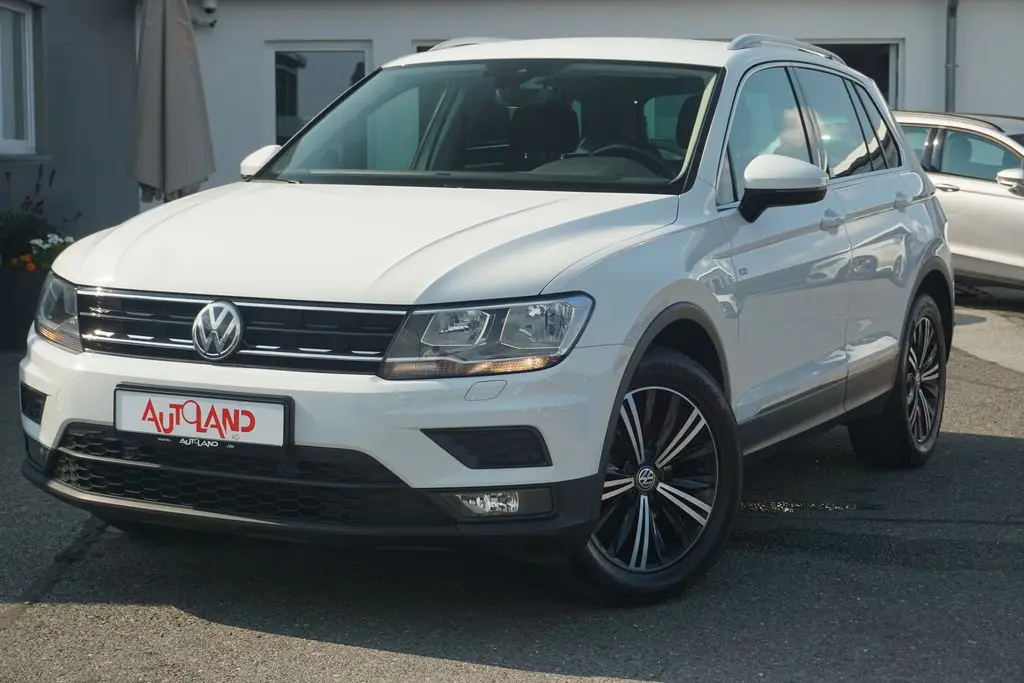 Photo 1 : Volkswagen Tiguan 2018 Essence