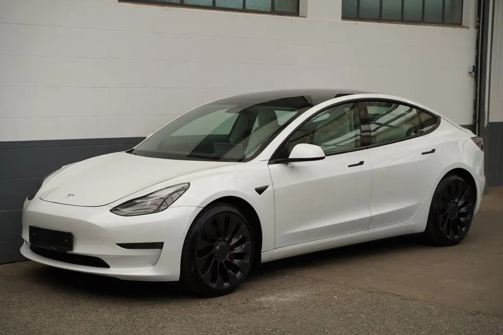 Photo 1 : Tesla Model 3 2020 Non renseigné