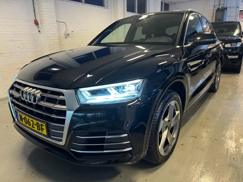 Photo 1 : Audi Q5 2018 Diesel