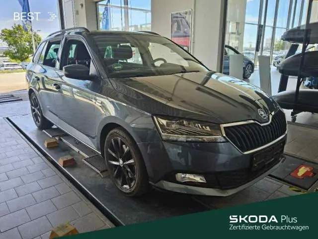 Photo 1 : Skoda Fabia 2021 Petrol