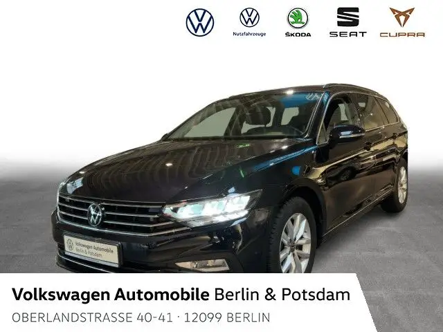 Photo 1 : Volkswagen Passat 2023 Essence