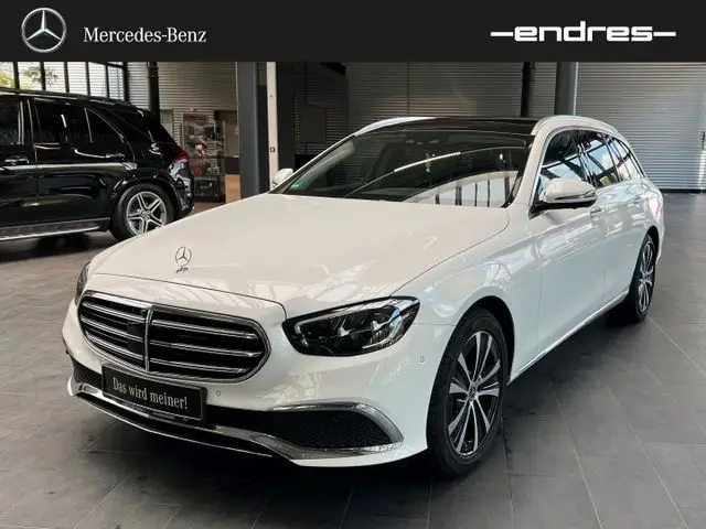 Photo 1 : Mercedes-benz Classe E 2022 Hybride