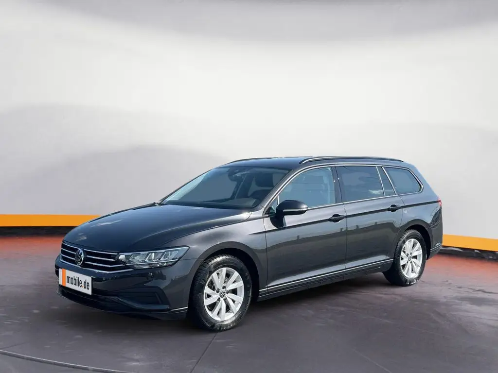 Photo 1 : Volkswagen Passat 2024 Essence