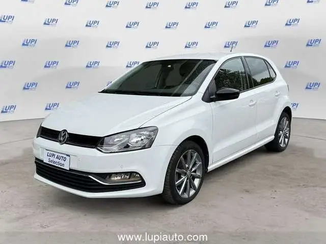 Photo 1 : Volkswagen Polo 2015 Petrol