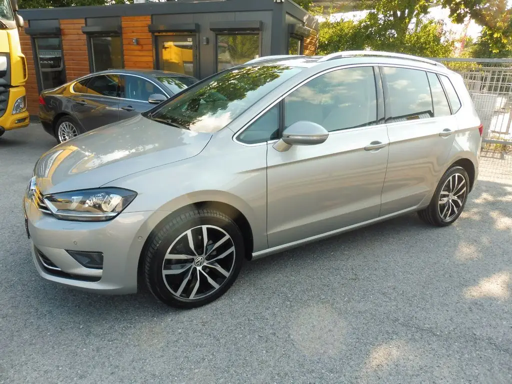 Photo 1 : Volkswagen Golf 2015 Essence