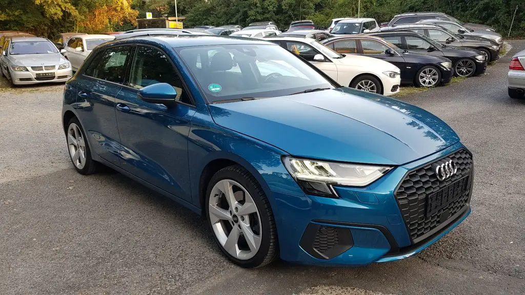 Photo 1 : Audi A3 2020 Petrol