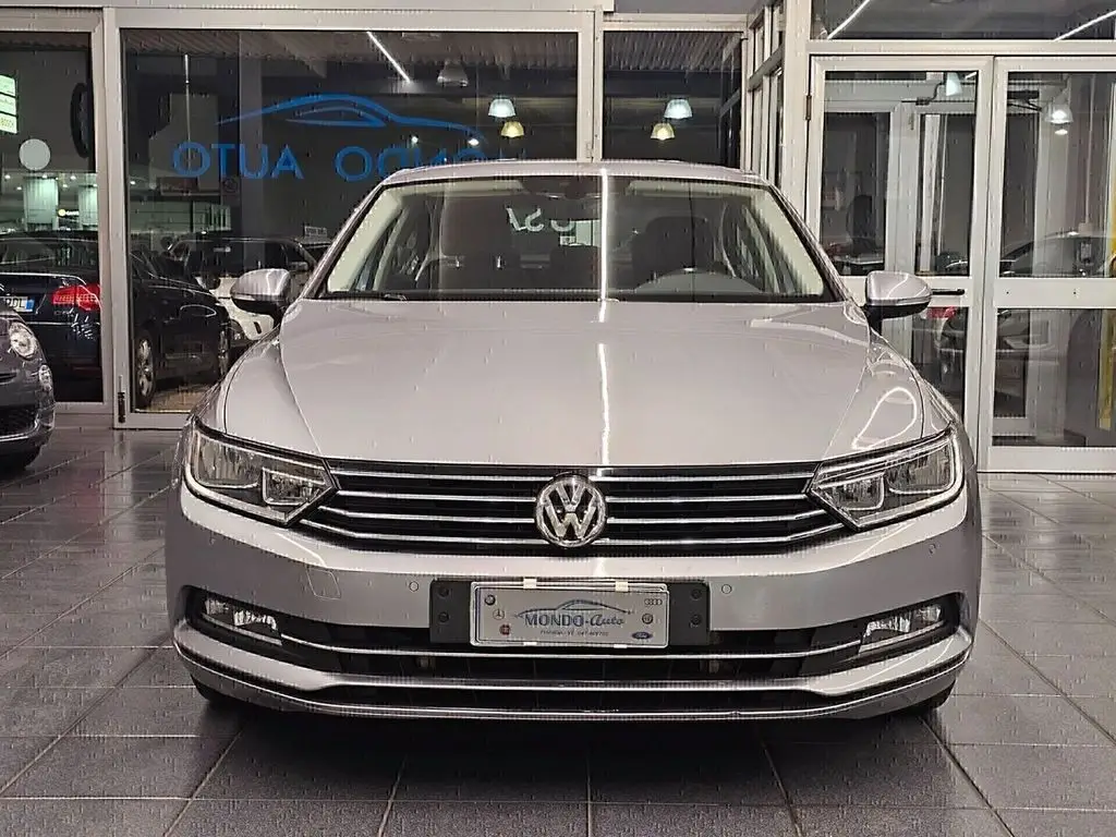 Photo 1 : Volkswagen Passat 2019 Diesel