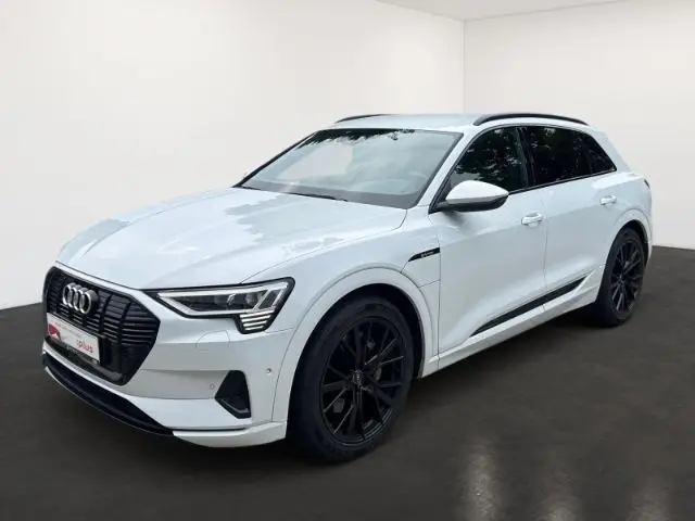 Photo 1 : Audi E-tron 2021 Non renseigné