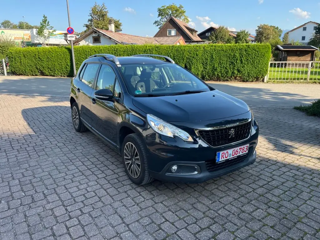 Photo 1 : Peugeot 2008 2017 Petrol