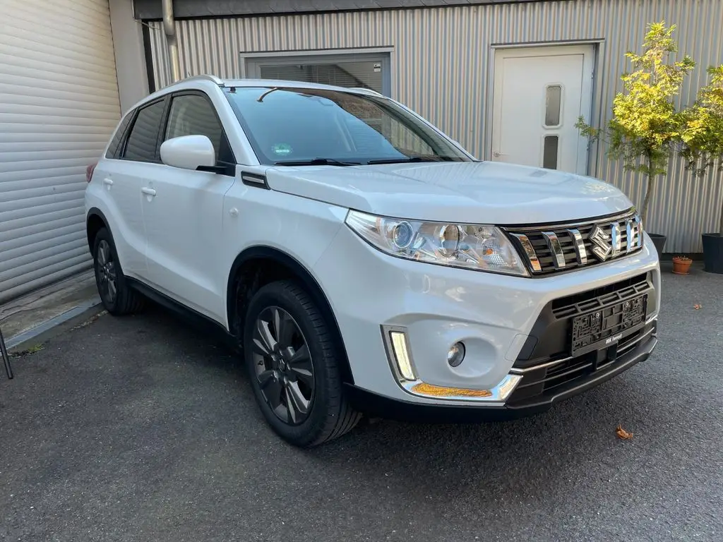 Photo 1 : Suzuki Vitara 2019 Petrol