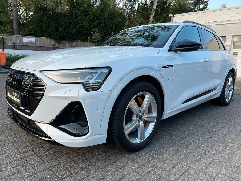 Photo 1 : Audi E-tron 2021 Non renseigné