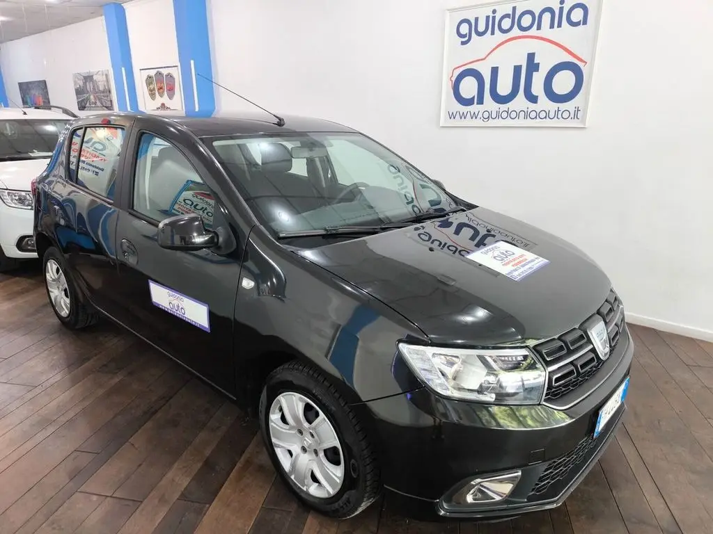 Photo 1 : Dacia Sandero 2017 LPG