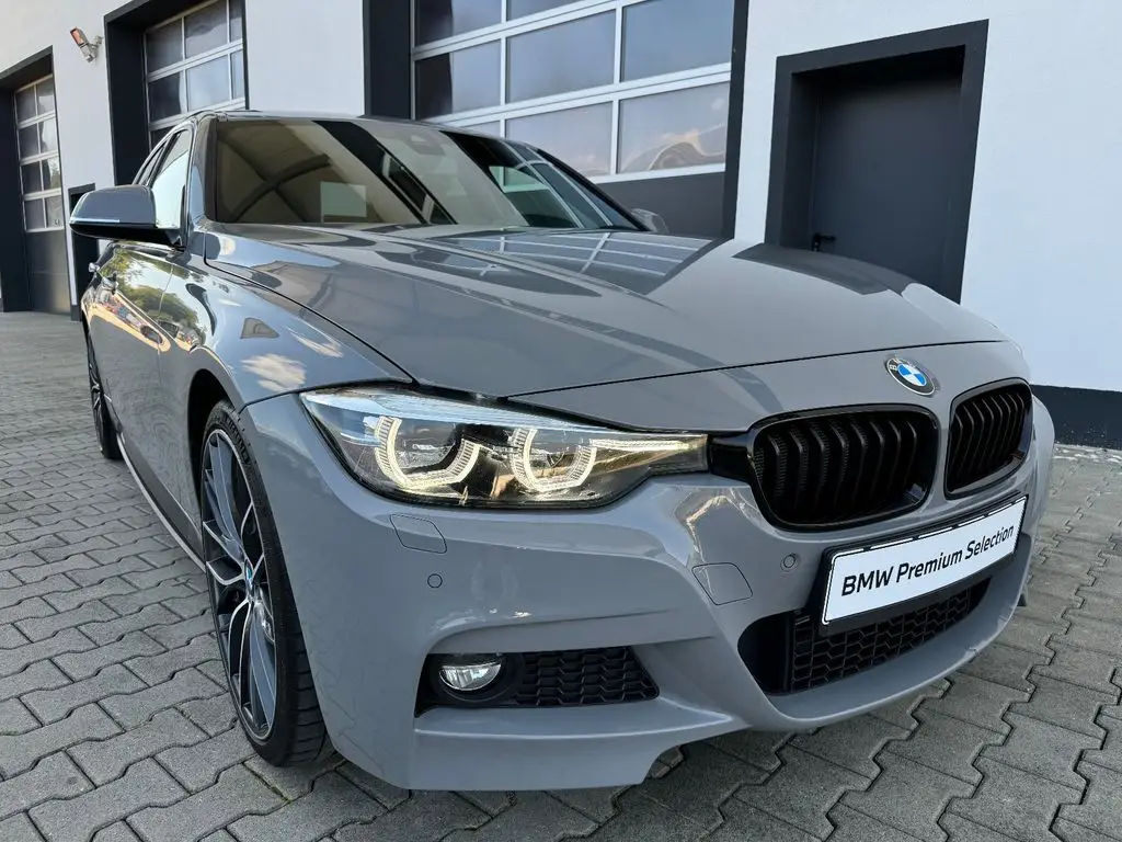 Photo 1 : Bmw Serie 3 2017 Petrol