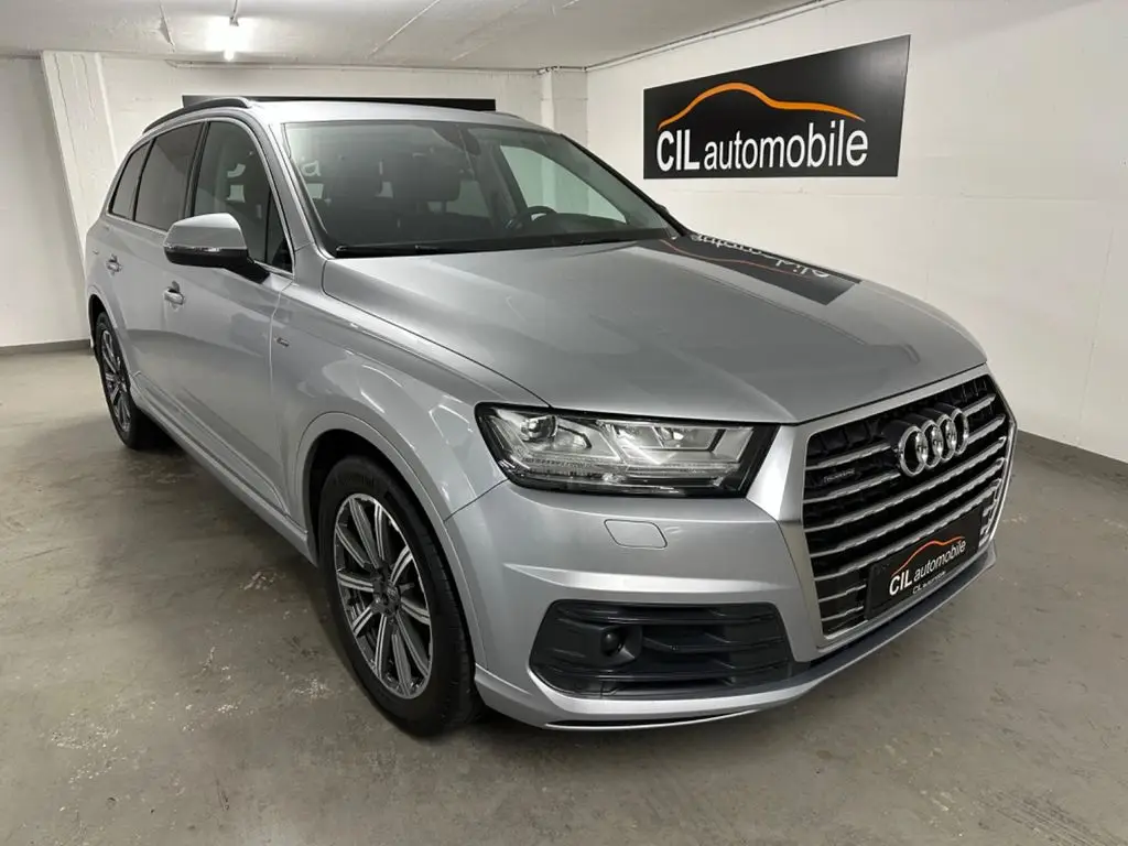 Photo 1 : Audi Q7 2016 Diesel