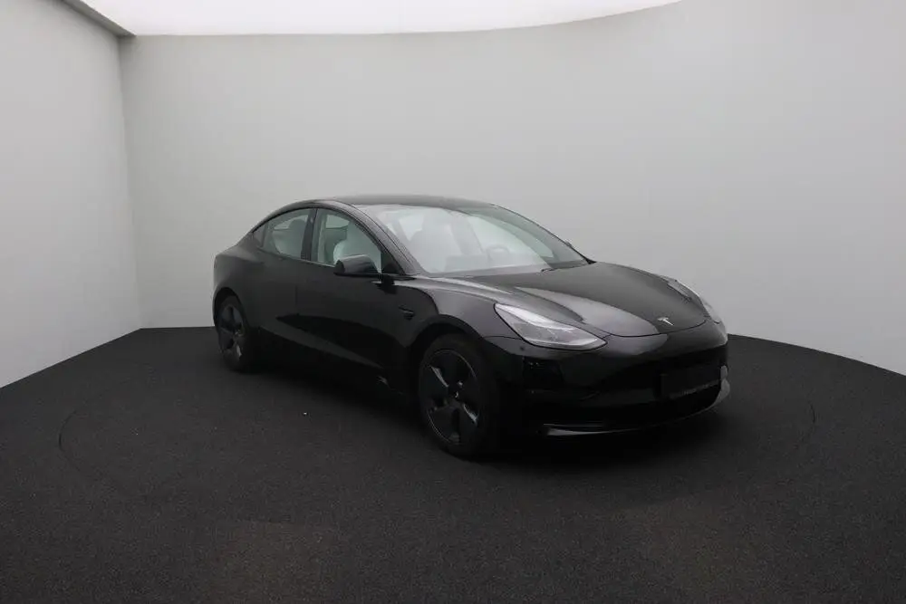 Photo 1 : Tesla Model 3 2021 Non renseigné