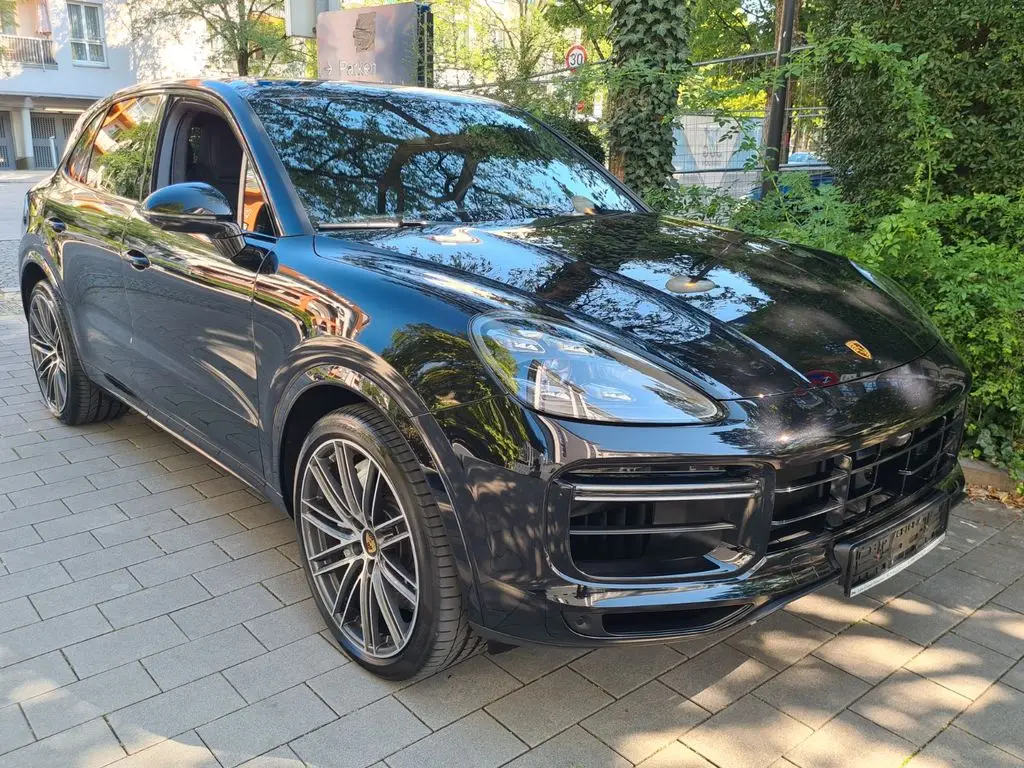 Photo 1 : Porsche Cayenne 2022 Essence