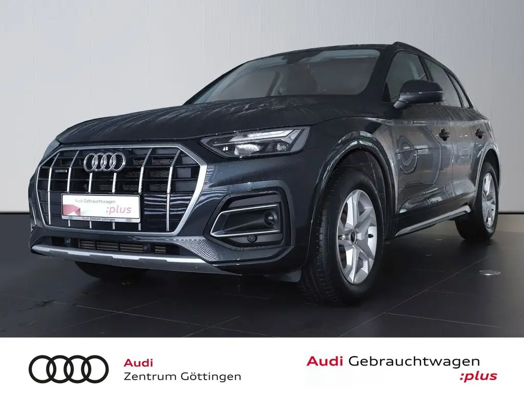 Photo 1 : Audi Q5 2021 Hybride