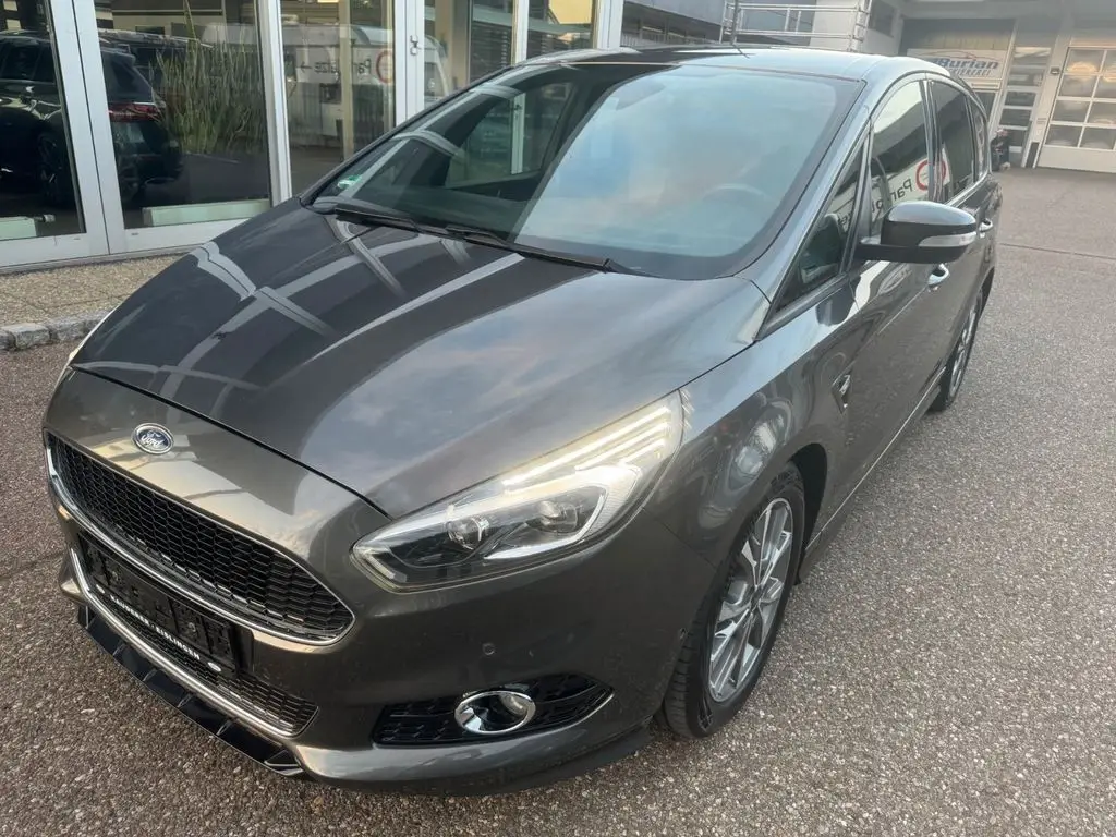 Photo 1 : Ford S-max 2018 Essence