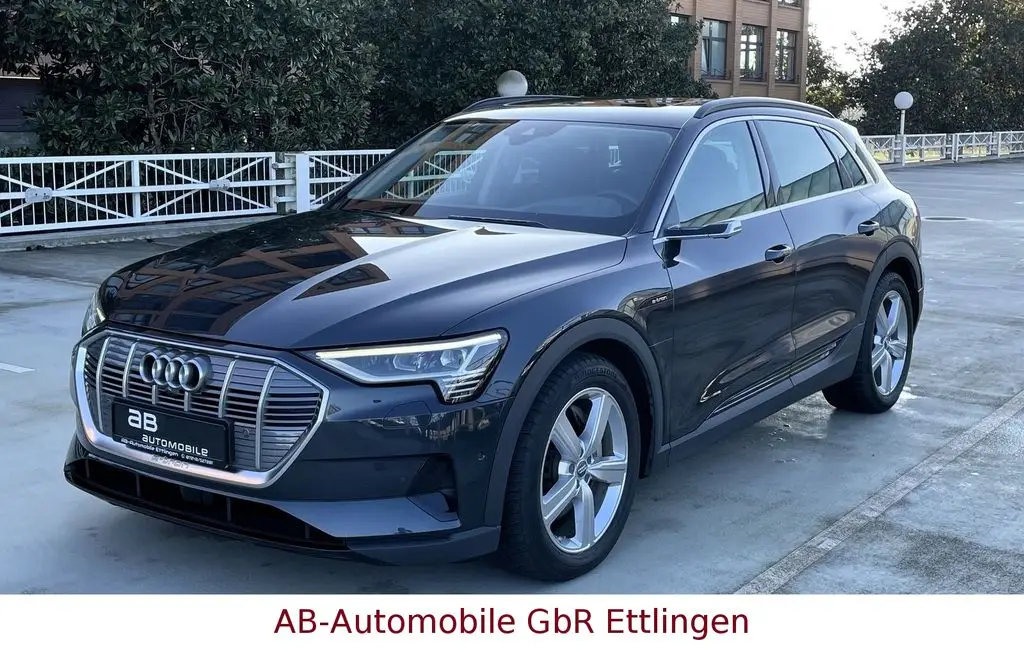 Photo 1 : Audi E-tron 2019 Non renseigné