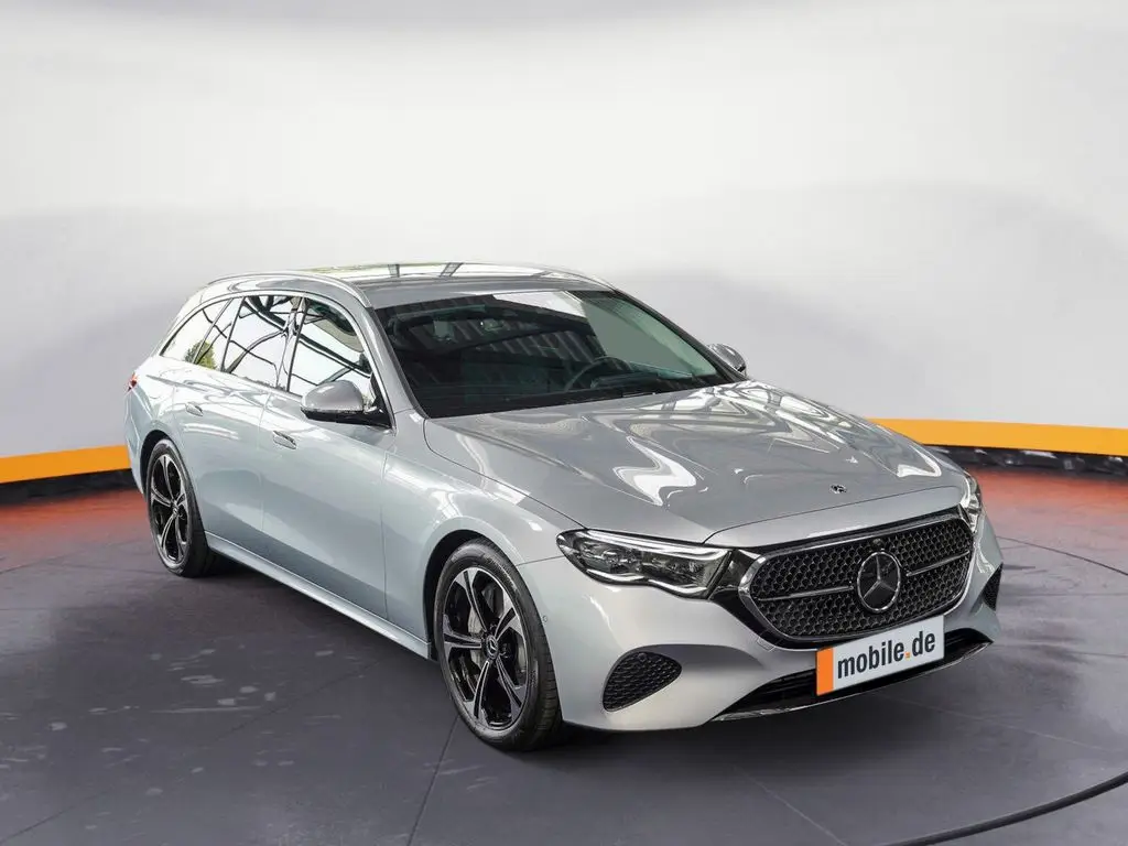 Photo 1 : Mercedes-benz Classe E 2024 Hybrid