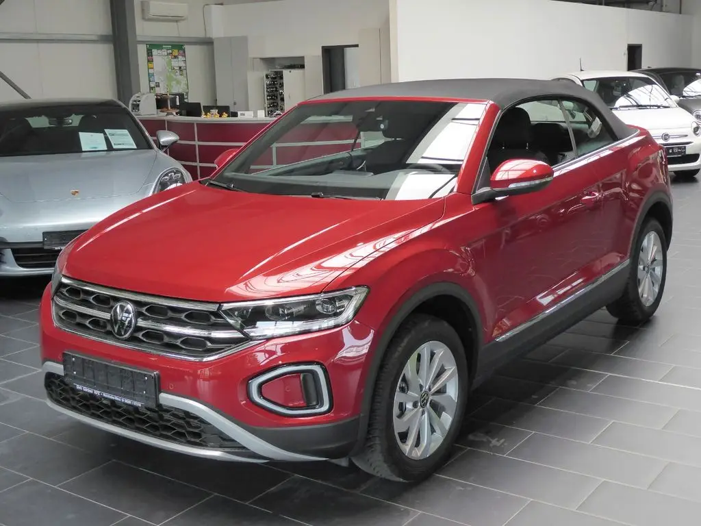 Photo 1 : Volkswagen T-roc 2023 Petrol