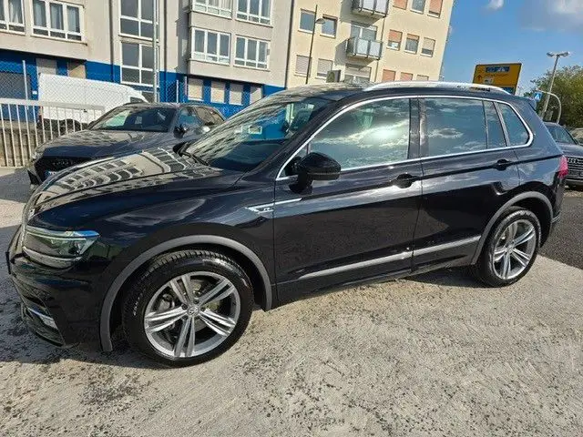 Photo 1 : Volkswagen Tiguan 2019 Essence