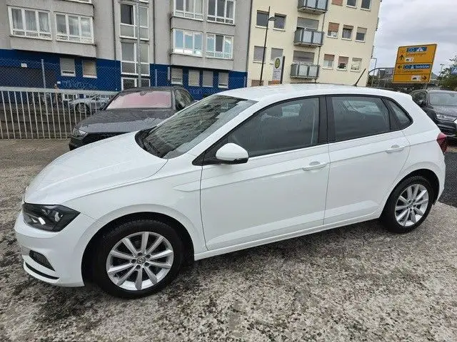 Photo 1 : Volkswagen Polo 2020 Essence