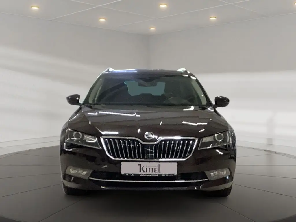 Photo 1 : Skoda Superb 2016 Diesel