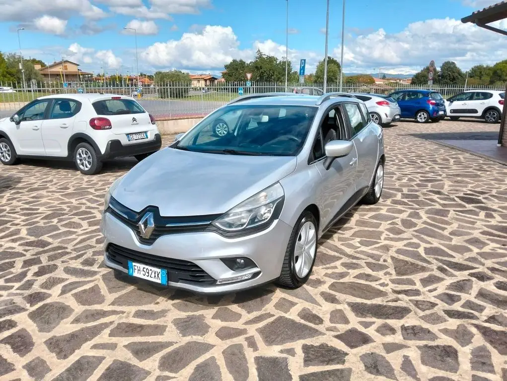 Photo 1 : Renault Clio 2017 Diesel