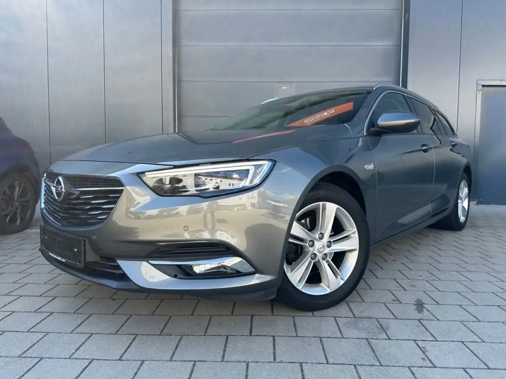 Photo 1 : Opel Insignia 2019 Essence