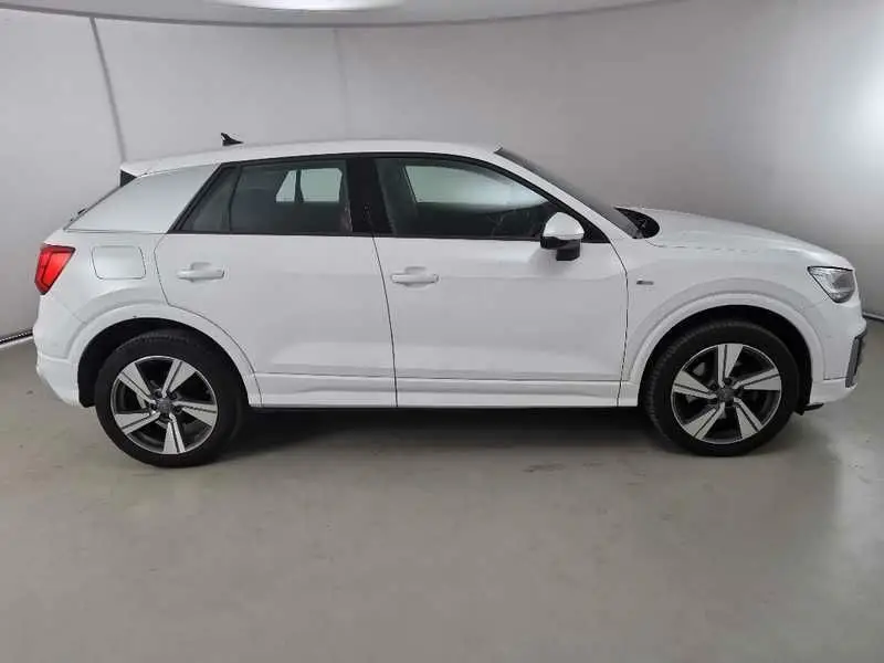 Photo 1 : Audi Q2 2020 Diesel