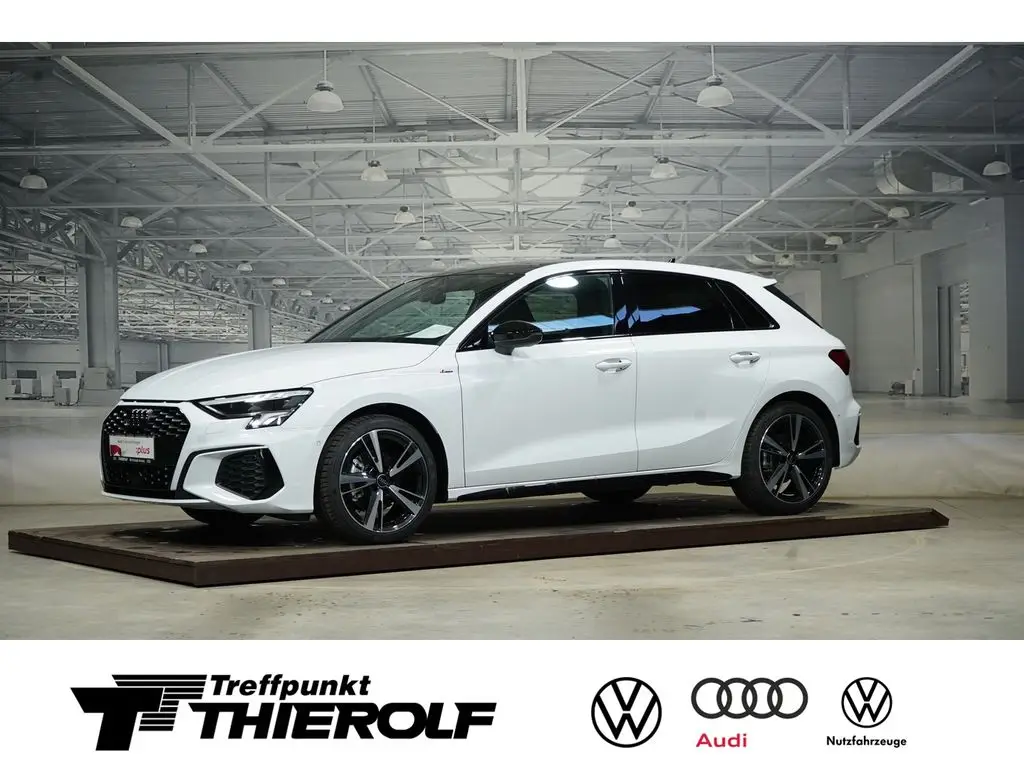 Photo 1 : Audi A3 2024 Petrol