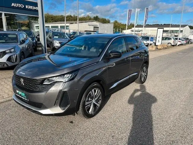 Photo 1 : Peugeot 3008 2024 Petrol