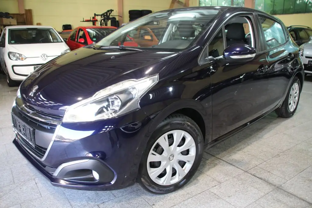 Photo 1 : Peugeot 208 2016 Petrol