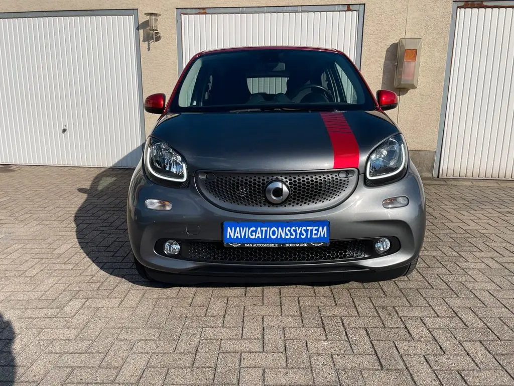 Photo 1 : Smart Forfour 2016 Essence