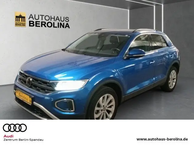 Photo 1 : Volkswagen T-roc 2023 Essence