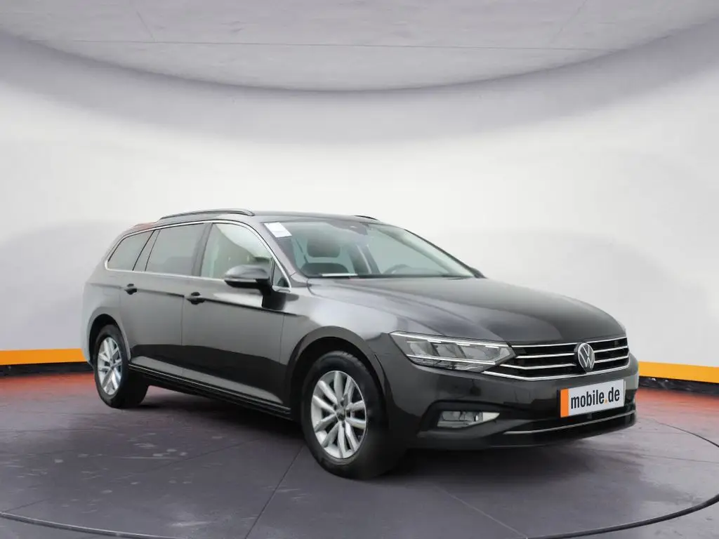 Photo 1 : Volkswagen Passat 2023 Diesel