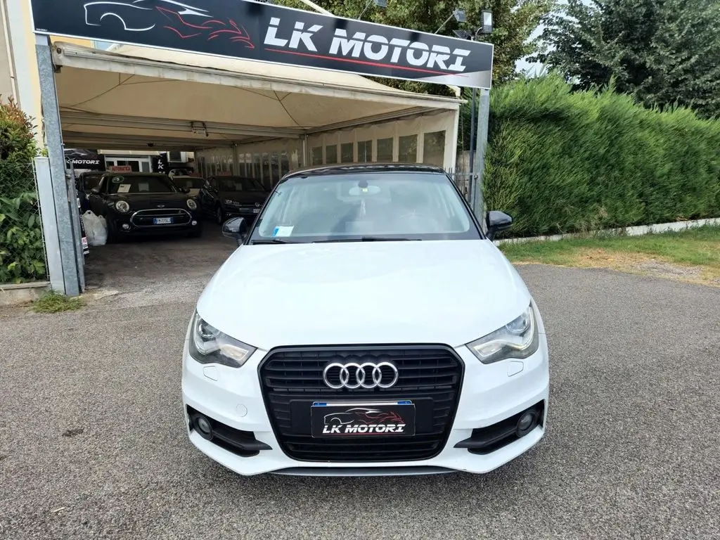 Photo 1 : Audi A1 2015 Diesel