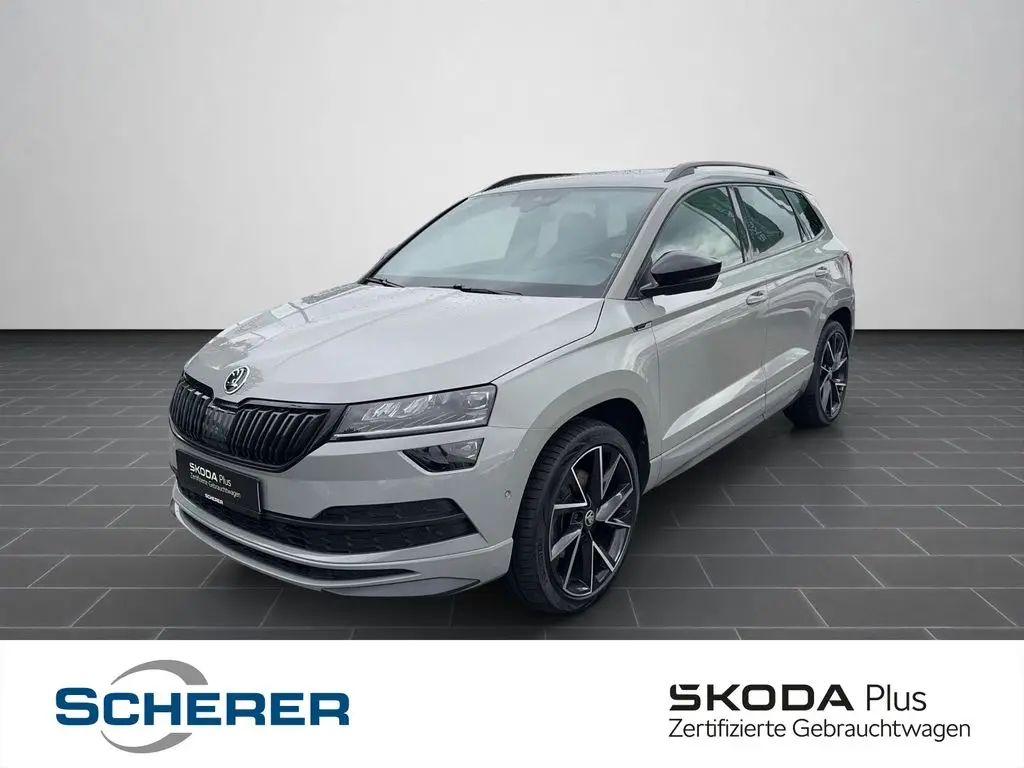 Photo 1 : Skoda Karoq 2021 Essence