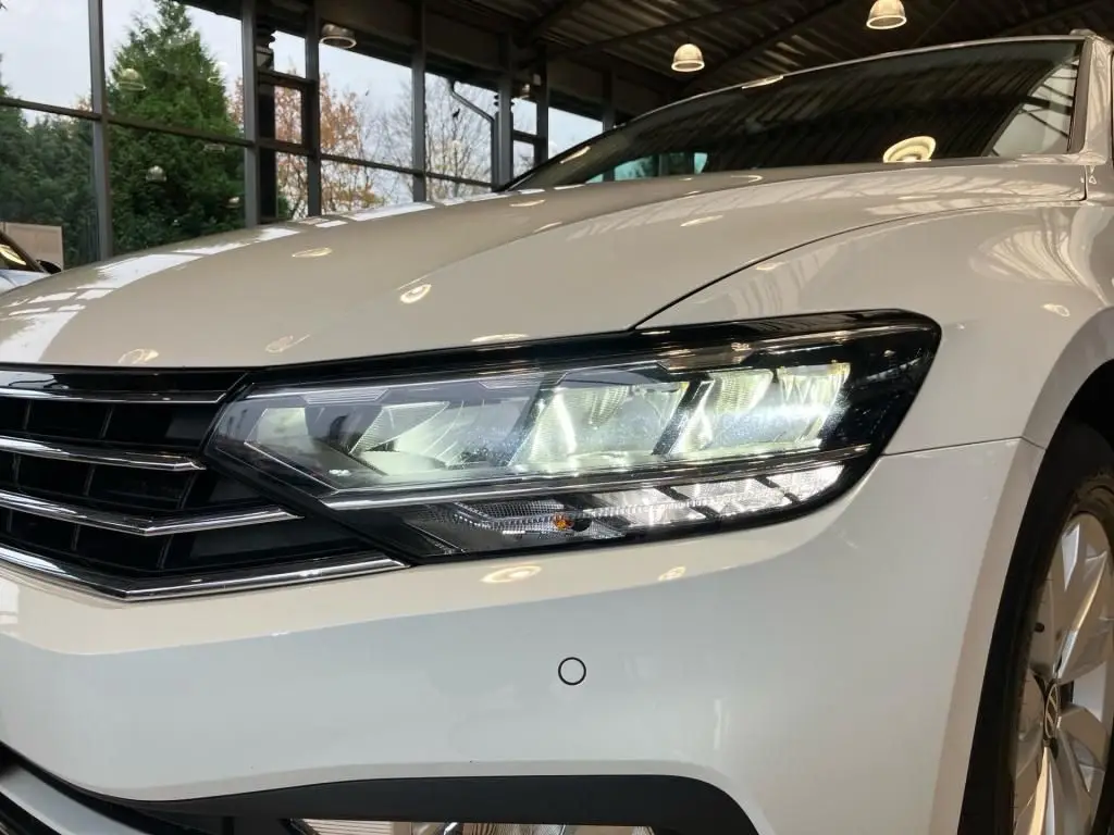 Photo 1 : Volkswagen Passat 2022 Diesel