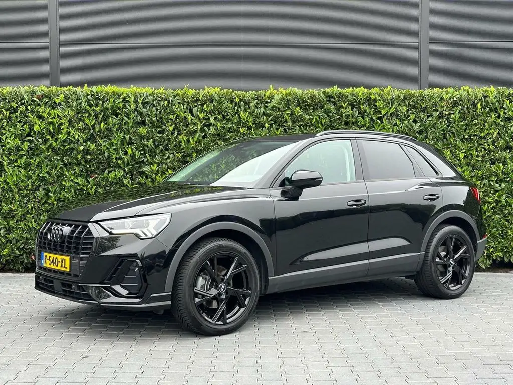 Photo 1 : Audi Q3 2019 Diesel