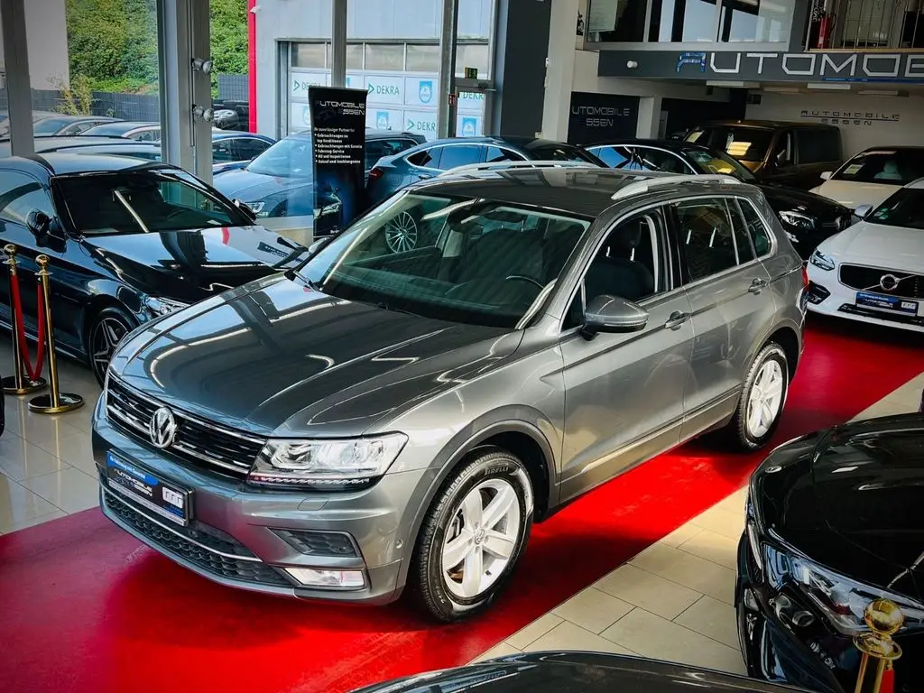 Photo 1 : Volkswagen Tiguan 2016 Essence