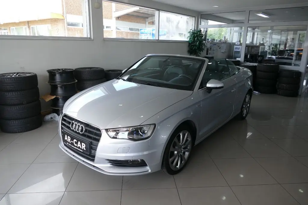 Photo 1 : Audi A3 2015 Petrol