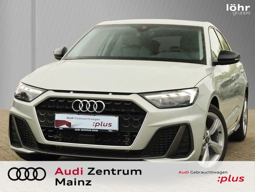 Photo 1 : Audi A1 2024 Petrol