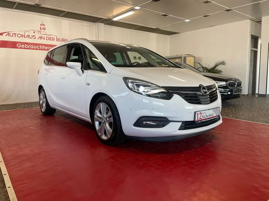 Photo 1 : Opel Zafira 2018 Diesel