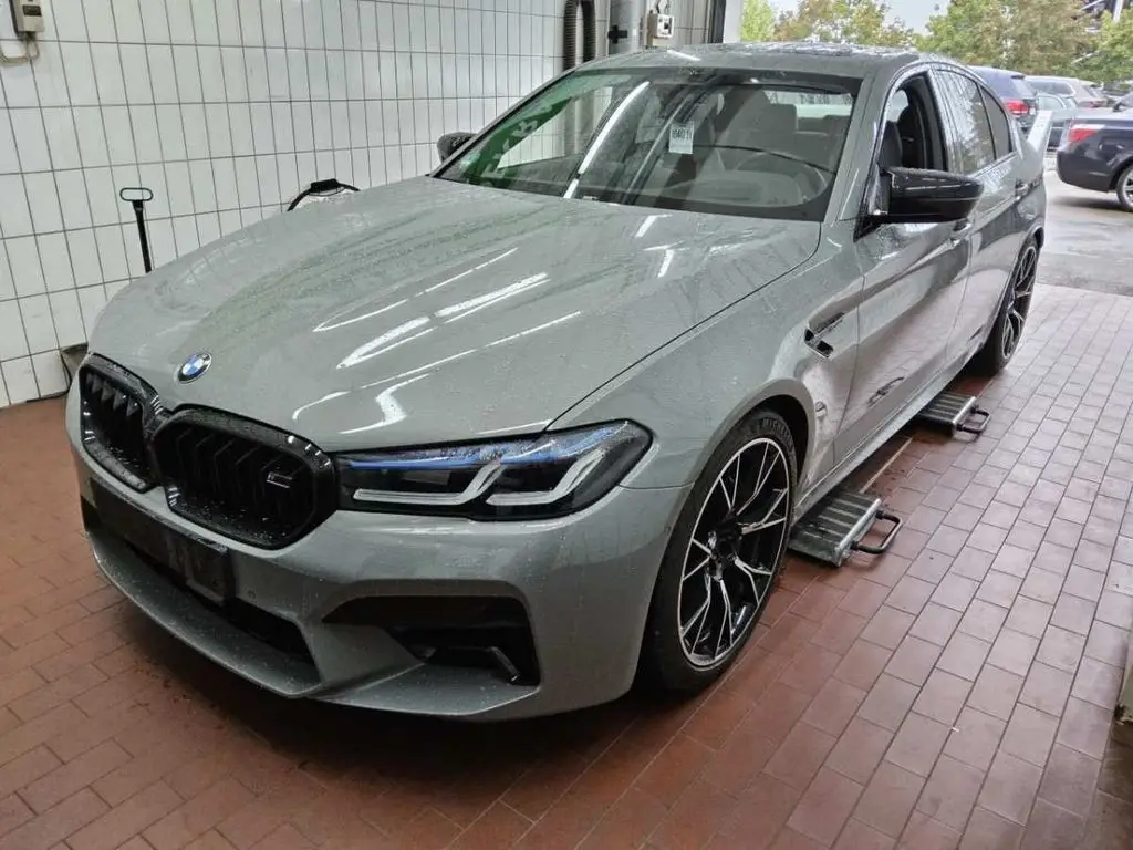 Photo 1 : Bmw M5 2021 Petrol